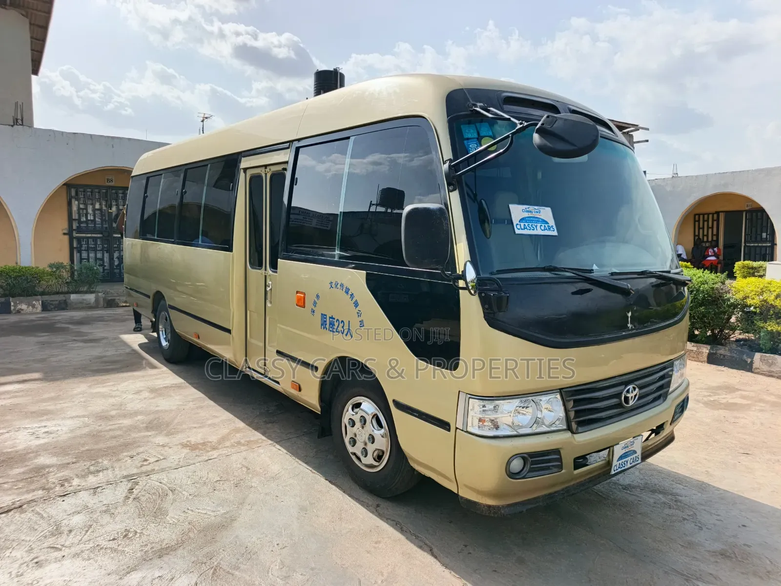 Toyota Coaster 2015 Gold