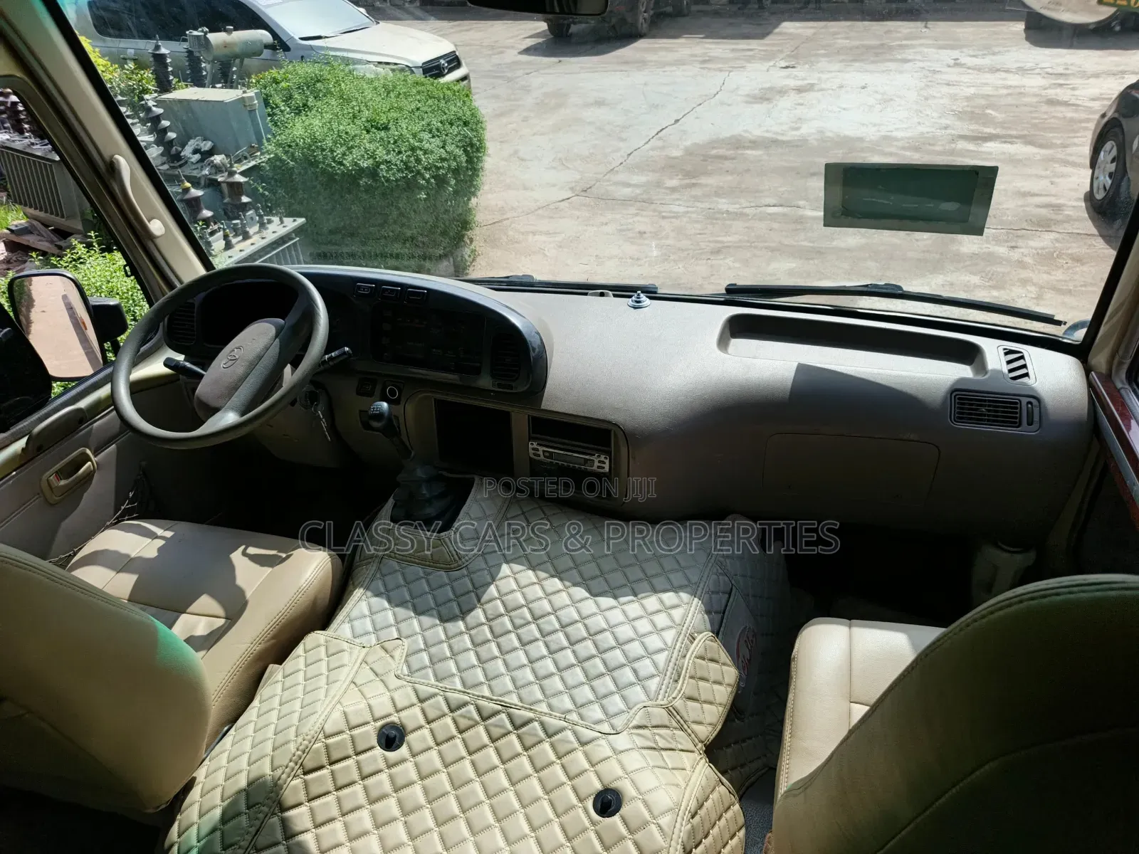 Toyota Coaster 2015 Gold