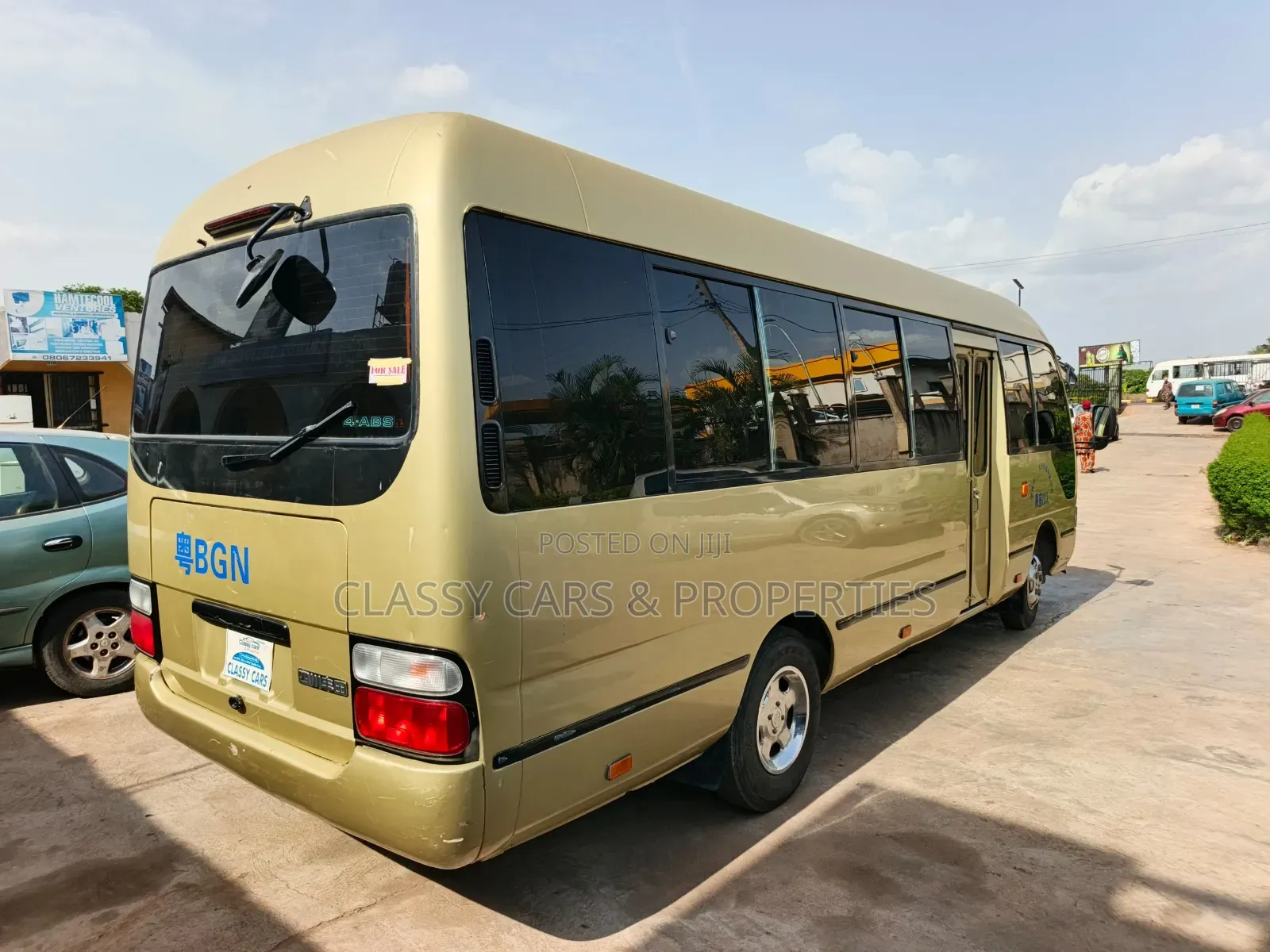Toyota Coaster 2015 Gold
