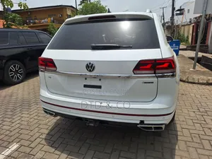 Volkswagen Atlas 3.6L V6 SE w/Technology 4MOTION 2023 White
