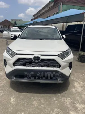 Toyota RAV4 Limited AWD 2020 White