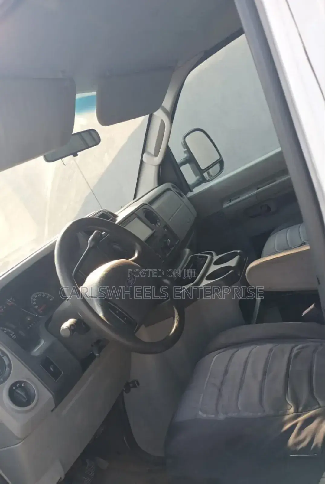 Ford Excursion 2010 White