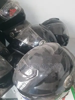 Delivery Rider Crash Helmets At Affordable Prices