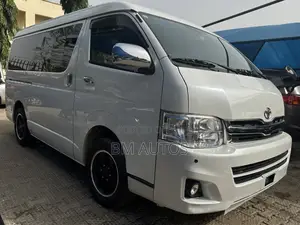 Toyota HiAce 2012 White