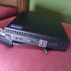 Desktop Computer Dell Optiplex 7050 16GB Intel Core i5 SSD 256GB