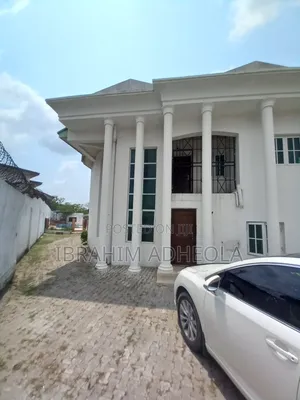 Land Measuring 900sqm With a Fully Detached Duplex