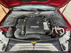 Mercedes-Benz C300 Luxury Sedan RWD (2.0L 4cyl 7A) 2016 Red