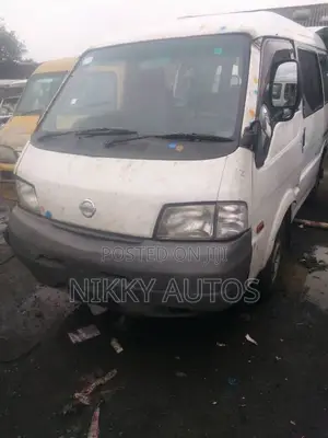 Nissan Vanette 2010 White