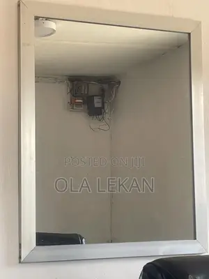Mirrors Salon