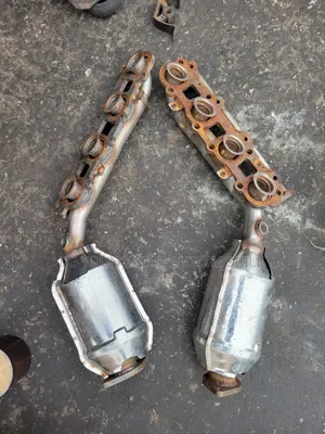 Two Engine Catalyst for Lexus Gx470 V8