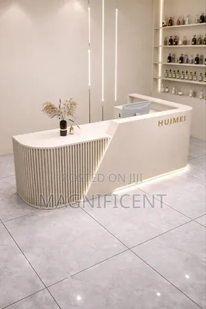 Premium Modern Reception Desk – Luxury Front Office Counter With Led