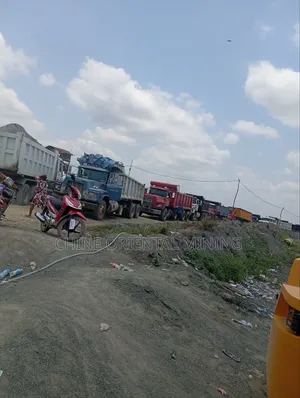 Company to Company Delivery of Iron Black Chippings and Granite