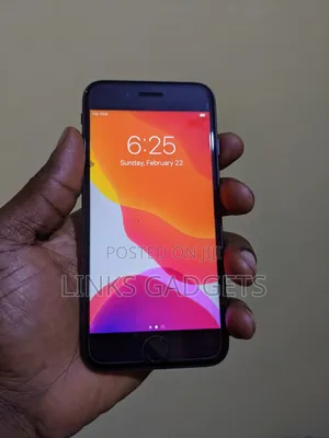 Apple iPhone 7 32 GB Black