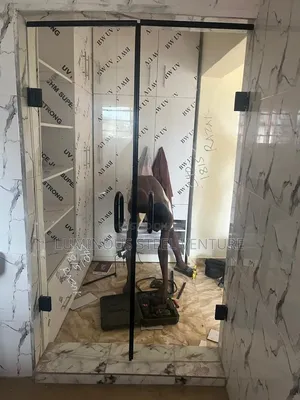 Luxury 10m Frameless Tempered Glass Shower Cubicle Clear Safety 