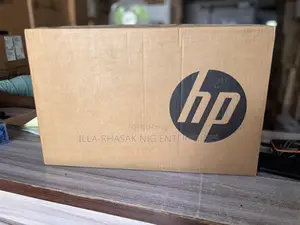 New Laptop HP EliteBook 830 G8 8GB Intel Core i5 SSD 512GB