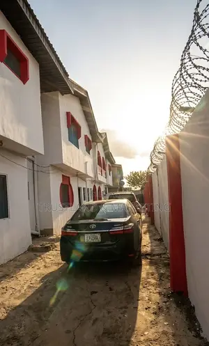 Furnished 8bdrm House in Ijegun for sale