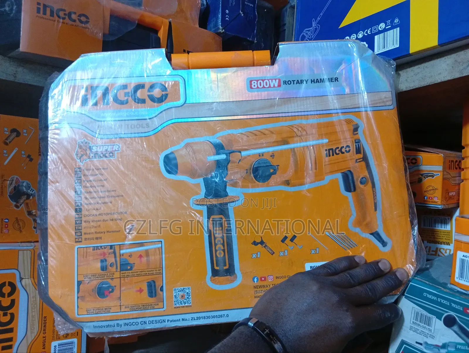 800 Watts Rotary Hammer Drill