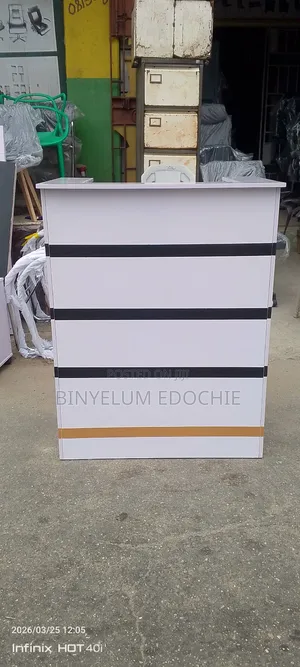 Reception Desk/Table
