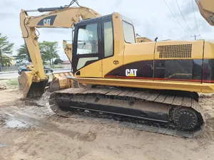 320 Bl Escavator Available for Sale