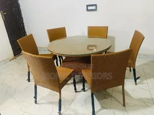 Event/Restaurant Outdoor Chair With Center Table