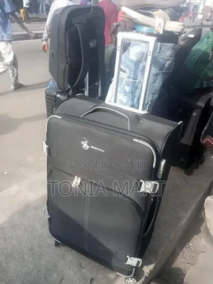 28 Inches Traveling Box at an Affordable Price