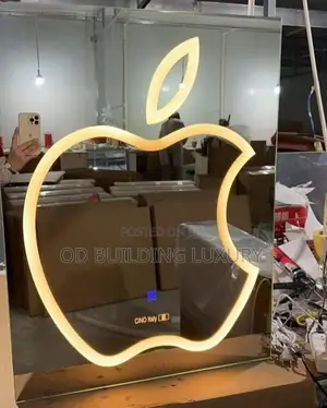 Apple-shaped Led Wall Mirror