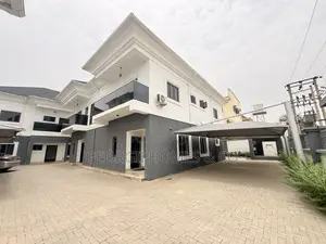Furnished 10bdrm Townhouse/Terrace in Jahi for sale