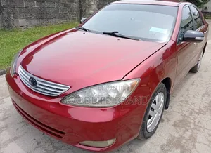 Toyota Camry XLE V6 4dr Sedan (3.0L 6cyl 5A) 2005 Red