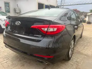 Hyundai Sonata Limited 2.0T Seban (2.0L 4cyl 6A) 2016 Black