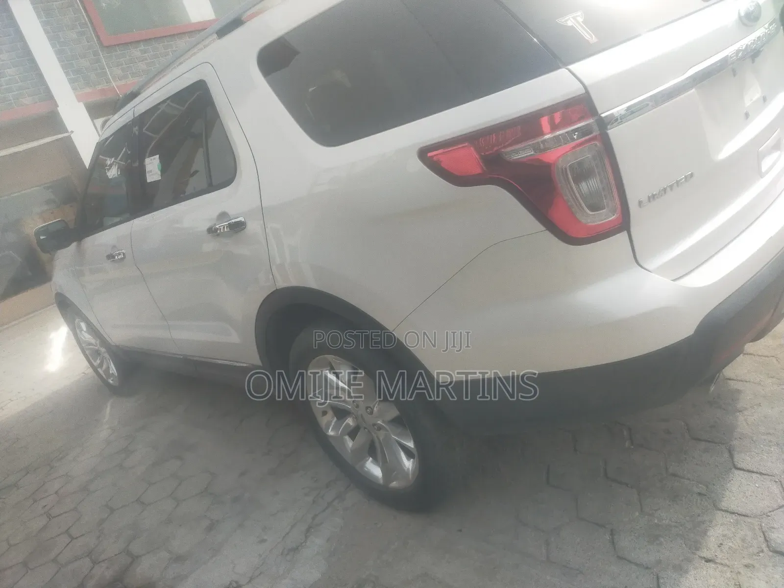 Ford Explorer 2013 White