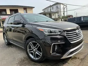Hyundai Santa Fe SE Ultimate FWD 2018 Brown