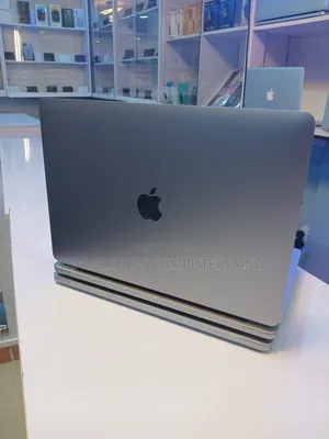 Laptop Apple MacBook Pro 2017 8GB Intel Core i5 SSD 256GB