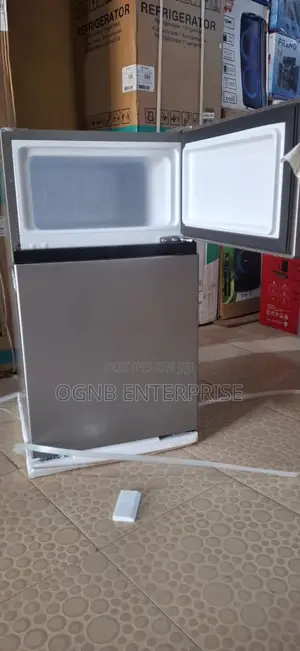 Hisense 120l Double Door Fridge and Freezer