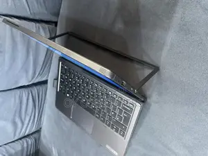 Laptop HP Pro X2 612 G2 8GB Intel Core i5 SSD 256GB