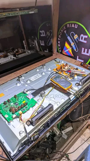 We Repair All Brands of Tv Samsung Hisense Lg TCL Sony Polystar Maxi