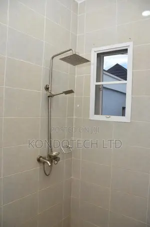 Single Room, Shared Apartment