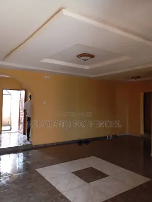 3bdrm Bungalow in Erikalopy, Akala Express for rent