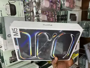 New Apple iPad (2025) 256 GB