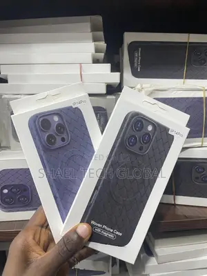 iPhone 14pro Woven Magnetic Pouch/Case