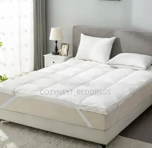Premium Quilted Mattress Topper – Soft Topper With Straps