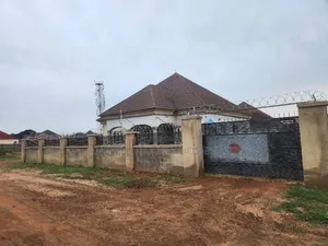 3bdrm Bungalow in Unity Hills Garden for sale