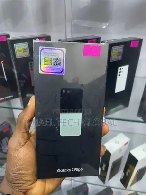 New Samsung Galaxy Z Flip 5 256 GB