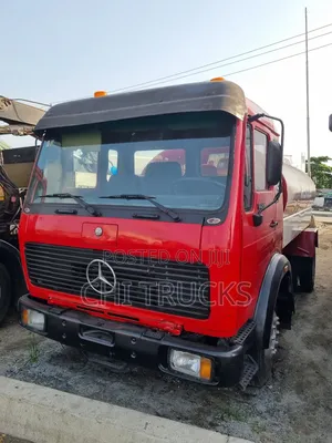 Mercedes Benz 1420 Water Tanker Truck