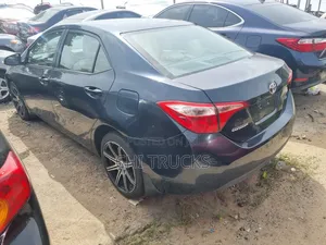 Toyota Corolla LE 4dr Sedan (1.8L 4cyl CVT) 2016 Gray