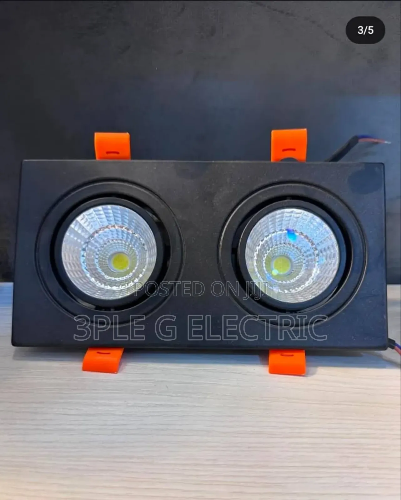 Double Spot Light Black Body