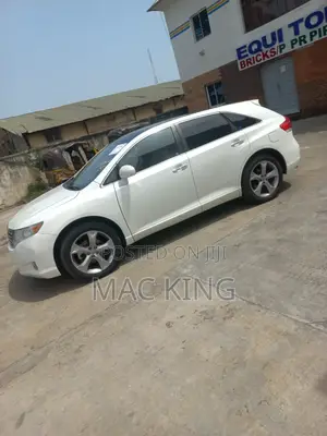 Toyota Venza 2011 White