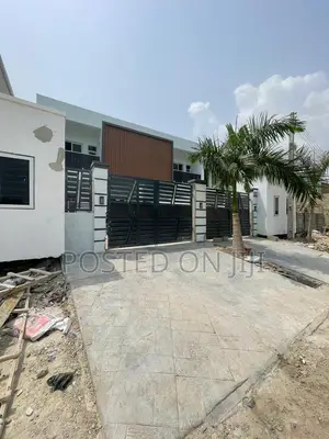 4bdrm Townhouse/Terrace in Ajah for sale