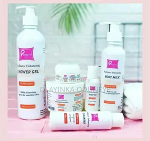 Pamper Glow Radiance Skin Set