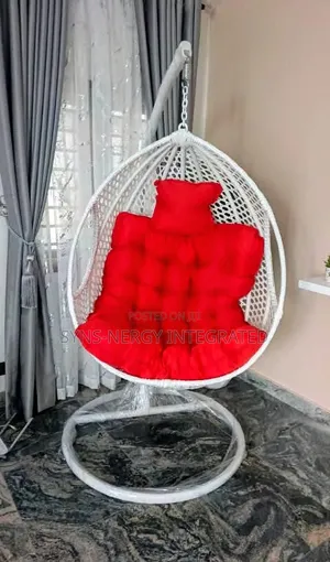 Beautiful Crafted Swing Chair for Your Relaxing