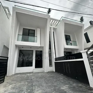 4bdrm Duplex in Ikota for sale